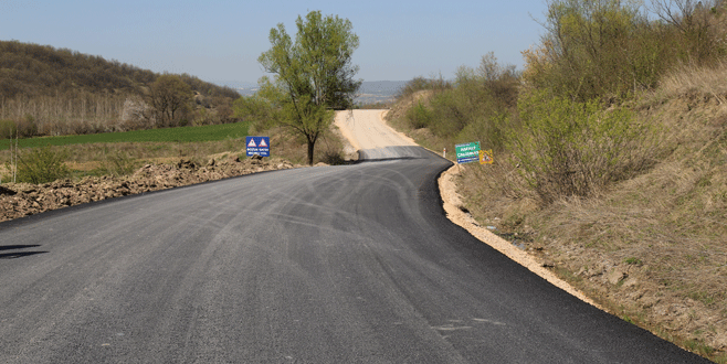 Köy yollarına asfalt