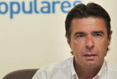 Panama belgeleri bir bakan daha götürdü