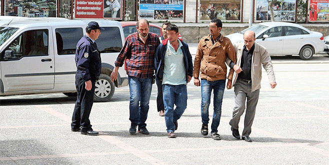 Bursa’da terör propagandasına şafak baskını