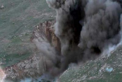 Mardin’de 3 ton patlayıcı yüklü minibüsün patlama anı kamerada