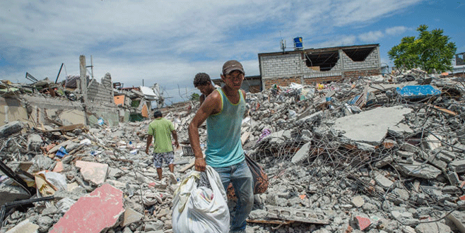 Depremde 180 mahkum kaçtı