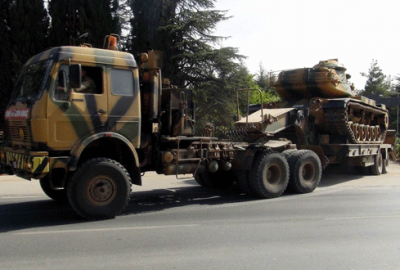 Sınıra tank sevkiyatı başladı