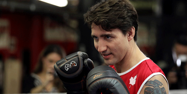 Başbakan boks ringinde