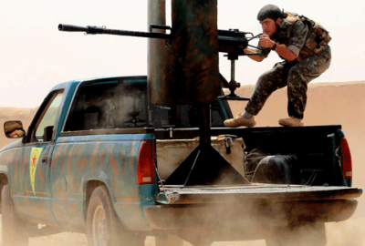 PYD Esad’la çatışıyor