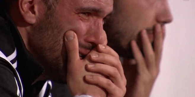 Hüngür hüngür ağladı! Beşiktaşlı oyuncu…