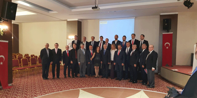 Mustafakemalpaşalılar’da yeni Başkan Atmaca oldu