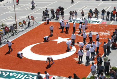 Bu bayrağın faturası ‘acı’ oldu!