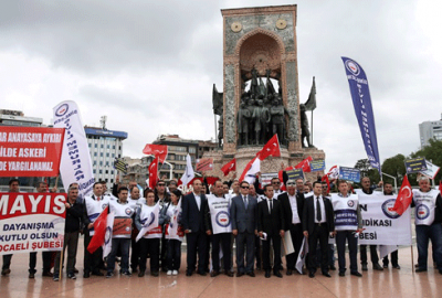 Türk-İş, Taksim’e çelenk bıraktı