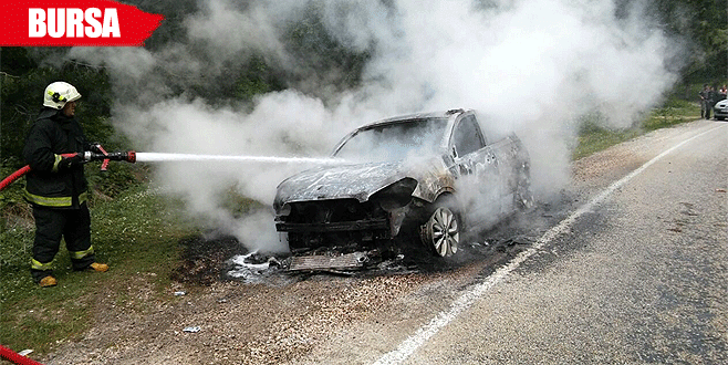 Seyir halinde alev alev yandı