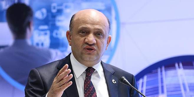 ‘Üreteceğimiz araç dört tekerlekli yürüyen bilgisayar olacak’