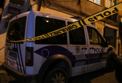 Çocuklarının gözleri önünde eşini öldürdü