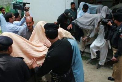 16 yaşındaki kızı diri diri yakmışlar