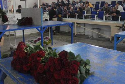 Çiçek sektörü fazla mesaiye başladı