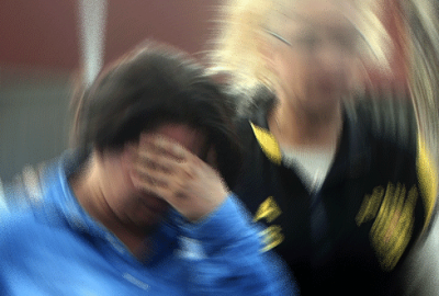 Polis, fuhuş tuzağına düşürülen 2 kızı kurtardı