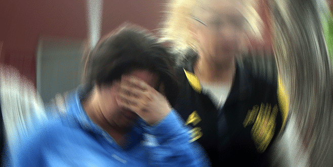 Polis, fuhuş tuzağına düşürülen 2 kızı kurtardı