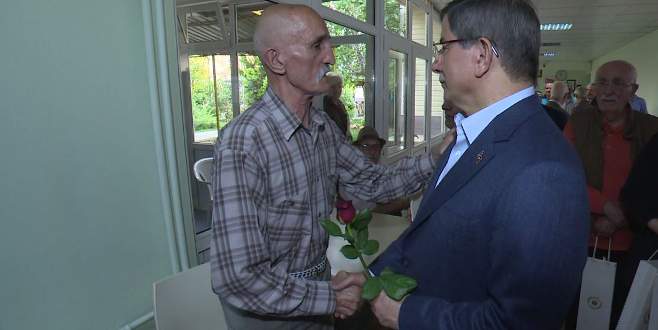 Davutoğlu’na ‘Başbakanlığı bırakma’ ricası