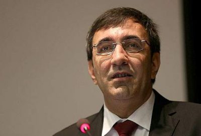 Faizsiz finans konusunda Türkiye olarak daha hızlı gelişmeliyiz