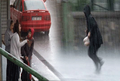 Sağanak yağmur hazırlıksız yakaladı