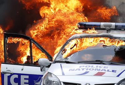 Paris’te sokaklar karıştı