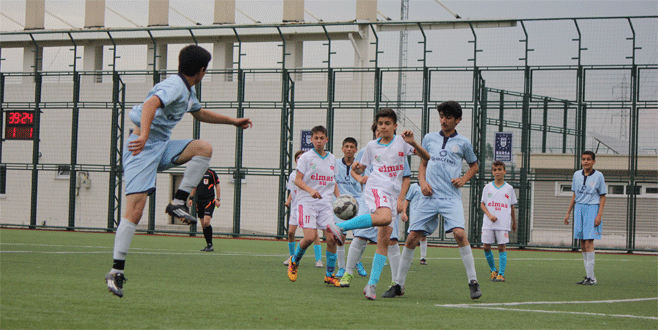 Yeni Karaman mutlu bitirdi: 3-1