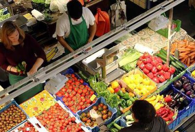 Sebze ve meyvede fiyatlar yarıya düştü