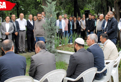 Bursa’nın şehit başkanı kabri başında anıldı