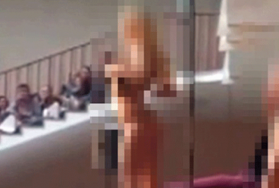 Lise öğrencilerine ‘striptiz’ şoku!