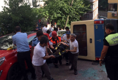 Yolcu minibüsü devrildi; 10 yaralı
