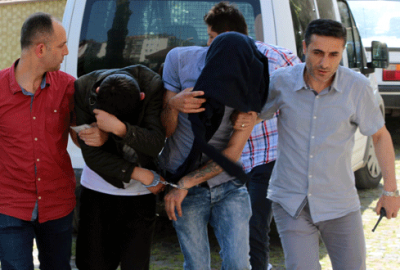 17 yaşındaki kıza dehşeti yaşattılar