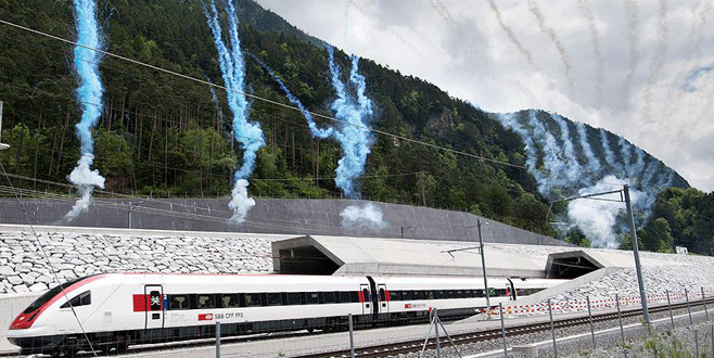 Dünyanın en uzun demiryolu tüneli açıldı