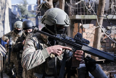 Mardin’de çöken binada bir asker şehit oldu