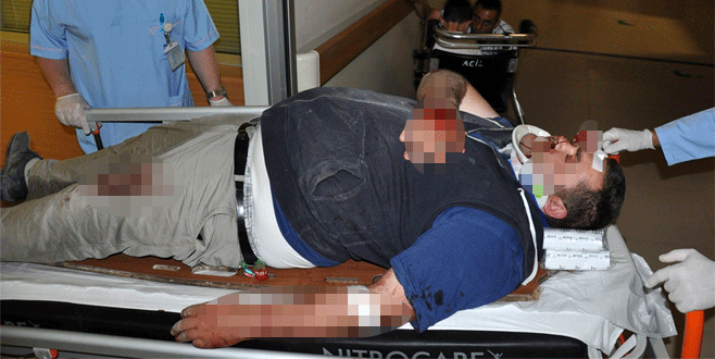 Bursa’da feci kaza! Motosikletle otomobilin altına girdi