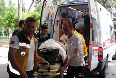 Yolcu otobüsü devrildi! 3 ölü, 15 yaralı