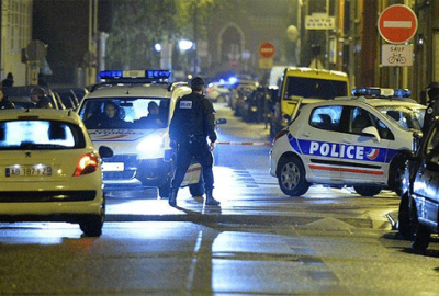 Paris’te rehine krizi: 3 ölü