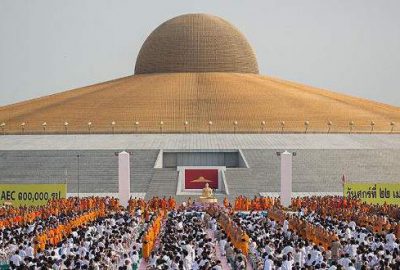 Tayland’ın en büyük tapınağına polis baskını