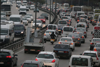 Bursalılar bugün trafiğe dikkat!