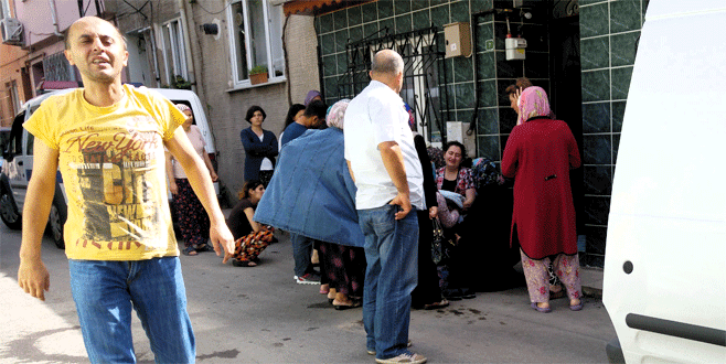 Bursa’da 1 yaşındaki bebek çöken bacanın altında can verdi