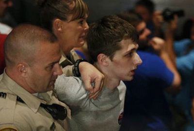 Polisin silahıyla Trump’ı öldürecekti