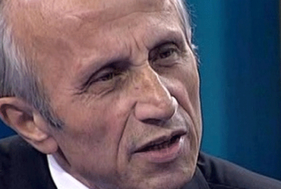 Yaşar Nuri Öztürk hayatını kaybetti