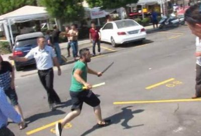 Zabıta-esnaf kavgası! Palalarla çıktılar…