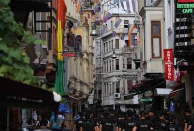 Taksim’de LGBTİ eylemine polis müdahalesi