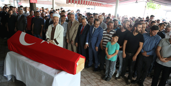 Hain saldırıda hayatını kaybeden Adem Kurt, Bursa’da toprağa verildi