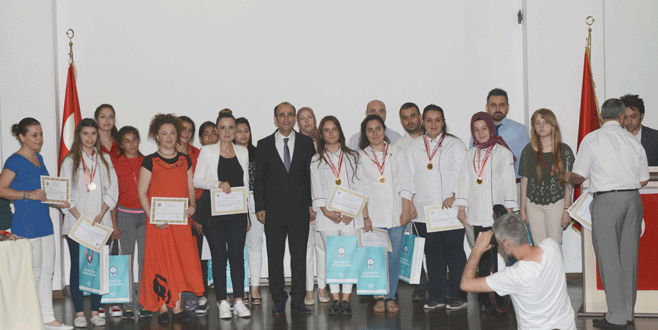 Başarılı öğrencilere Yıldırım destek