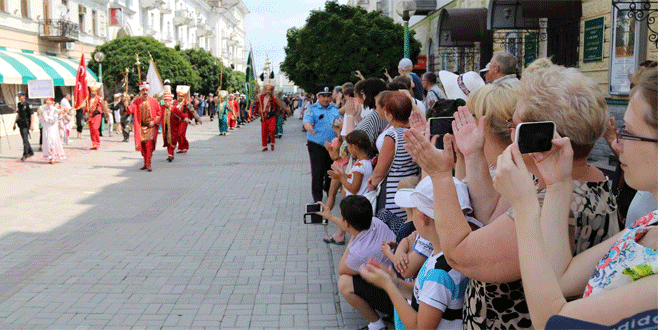 Bursa mehteri Ukrayna’yı salladı