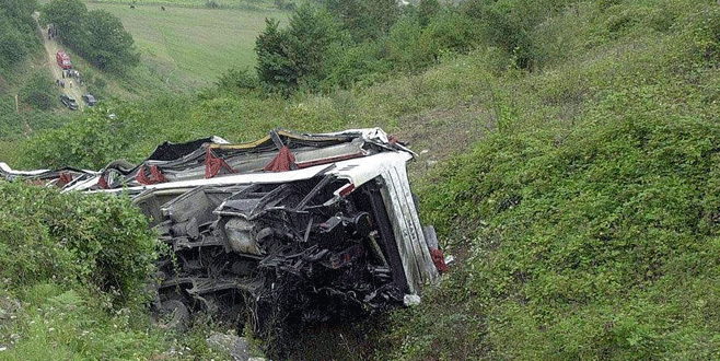 Selamlaşmak isterken çarpıştılar: 30 ölü!