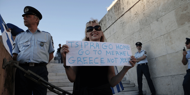 Yunanistan’dan kapital kontrol düzenlemesi