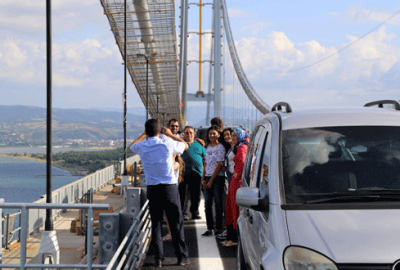 Osmangazi Köprüsü bedava, selfie merakının cezası 92 lira
