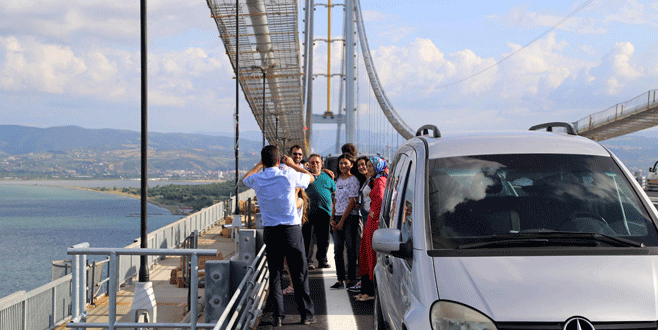 Osmangazi Köprüsü bedava, selfie merakının cezası 92 lira