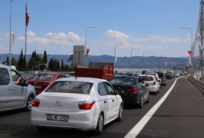 Osmangazi Köprüsü’nde ‘merak’ yoğunluğu