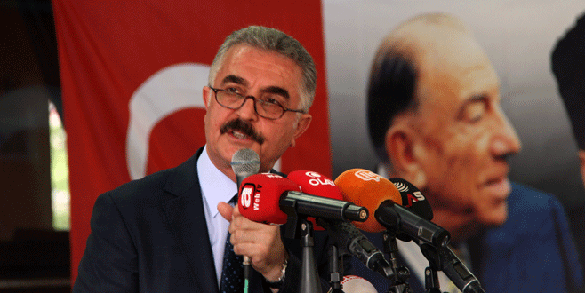 Büyüataman muhalifleri hedef aldı